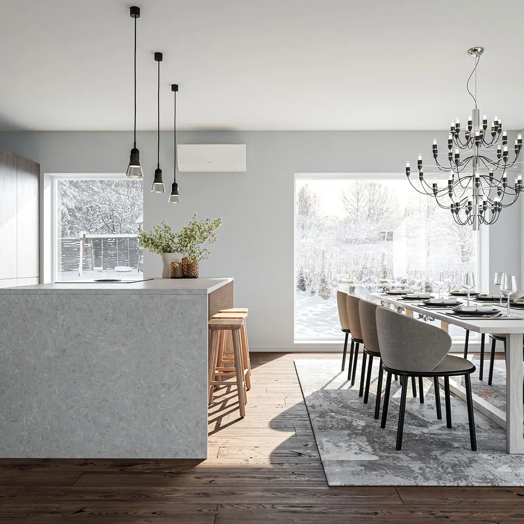 Daikin Synergi innedel i stue med vinterutsikt